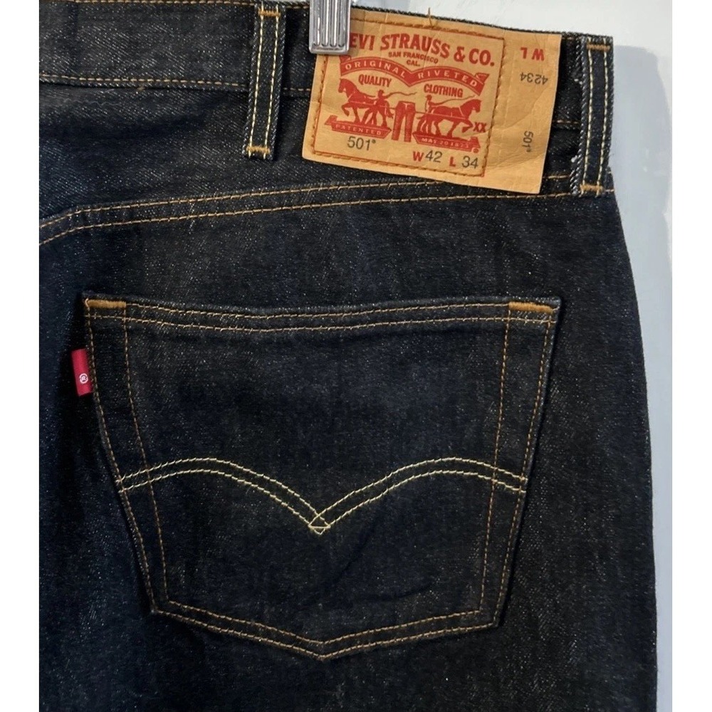 Mens 501 Levi's Button Fly Jeans Sz 42x33 Model 00501-0226 Blank Red Tab
